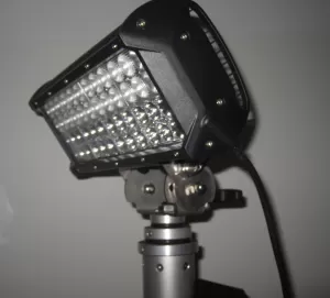 Samochodowy, OBROTOWY maszt oświetleniowy, IP-68, z kompresorem 12V